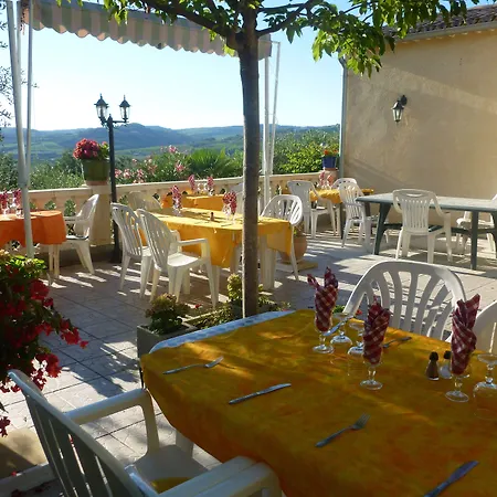 Le Saint Victor 3*