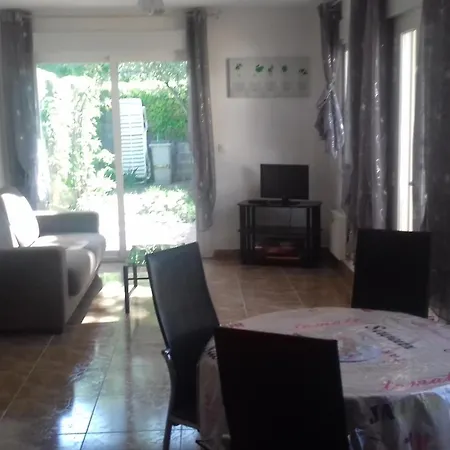 מלון Le Saint Victor 3*
