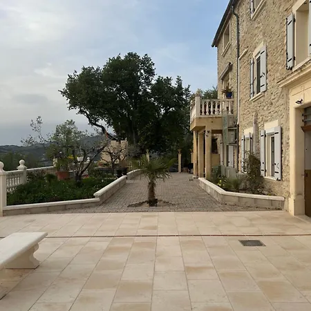 Le Saint Victor מלון 3*