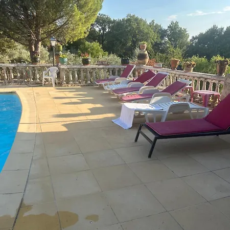מלון Le Saint Victor 3*