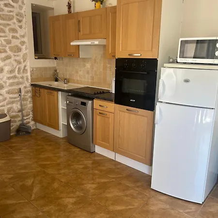 Le Saint Victor 3* Mirabel-aux-Baronnies