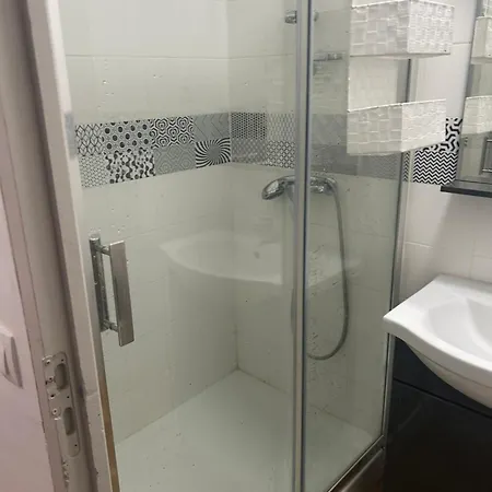 מלון Le Saint Victor 3*