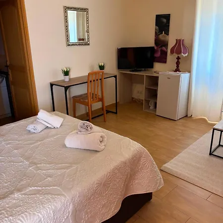 Hotel Le Saint Victor Mirabel-aux-Baronnies